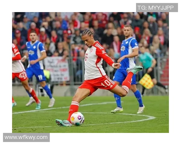拜仁主场大胜领跑德甲强揽榜首 拜仁主场大胜领跑德甲强揽榜首