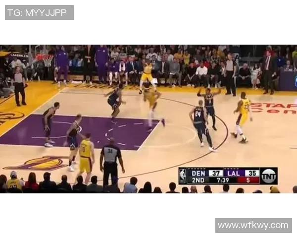 尼克斯队改弦易辙,新战术引发球迷关注 尼克斯队改弦易辙,新战术引发球迷关注