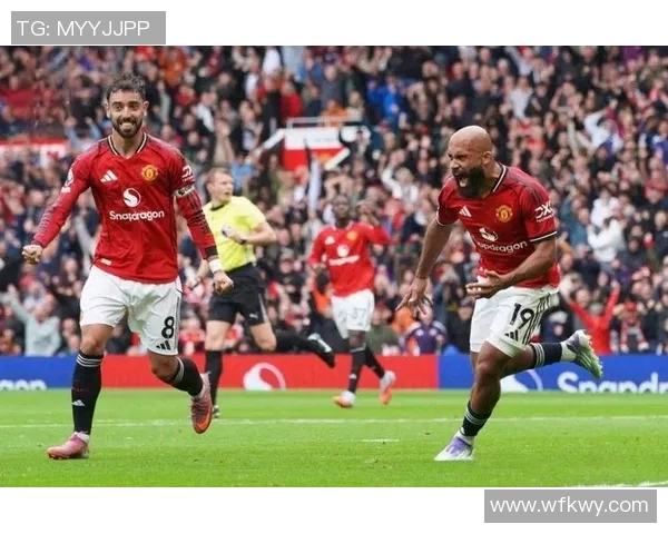 曼联内部训练赛：红魔士气高涨，制服对手取胜